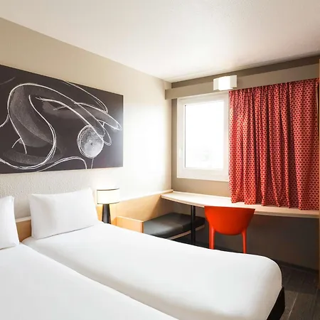 Hotel Ibis Bordeaux Route Des Vins 3*