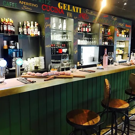 Ibis Bordeaux Route Des Vins 3* Pessac